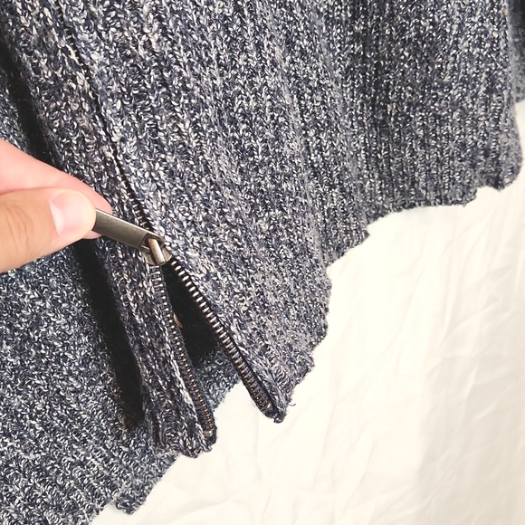 Zip back sweater - Picture 8 of 9